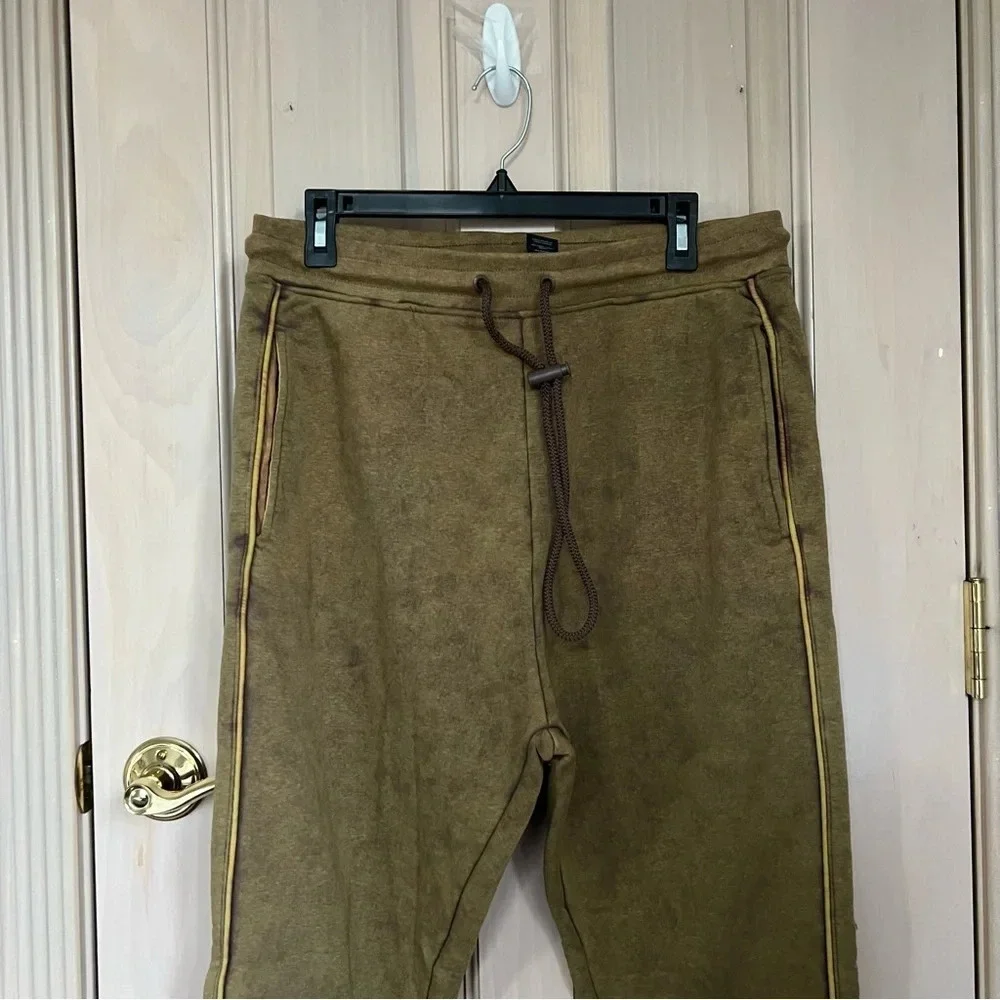 New! Alphalete Essential Oversized Jogger Brown 9866